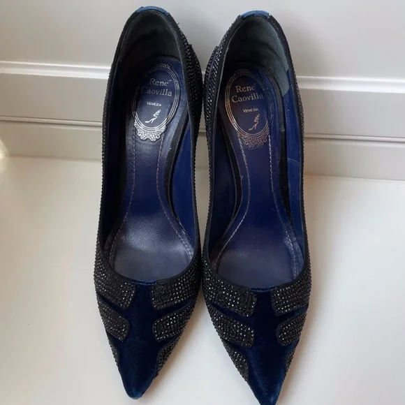 Rene Caovilla Blue Velvet Embellished Pointed Size 38 Pumps